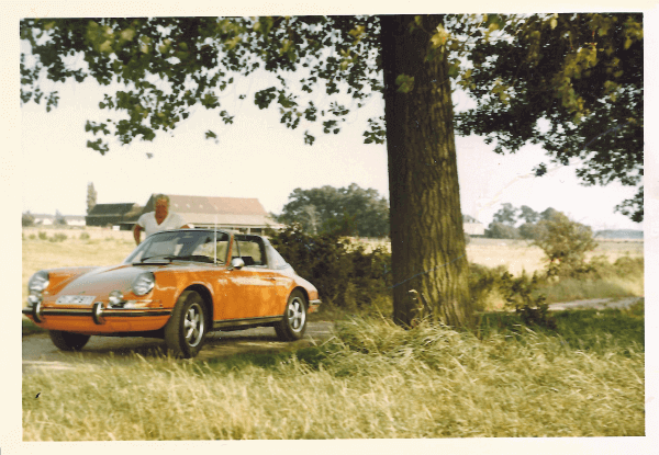Mein erster Neuwagen und ganzer Stolz: Porsche 911 T Targa. Mit dem bin ich von 1968 bis 1971 über 105.000 km gefahren.